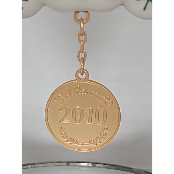 2010 M.J Hummel Skater In Stride Annual Ornament Porcelain Christmas W/box - Picture 3 of 6